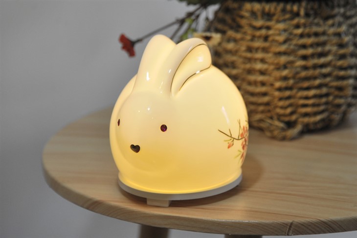 Chubby Rabit Speech Control Porcelain Lamp